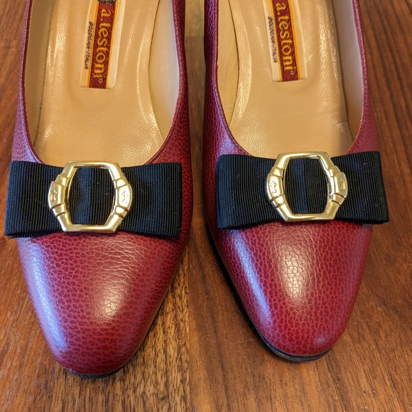 A .Testoni red leather heels size 351/2 size 5 - Picture 6 of 6